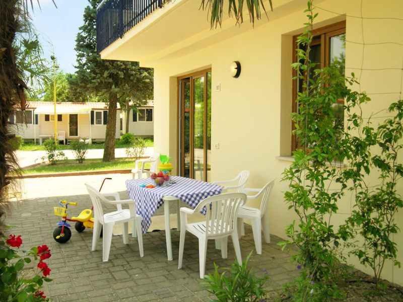 Camping Bella Italia In Peschiera Del Garda - Gardasee Ngoại thất bức ảnh