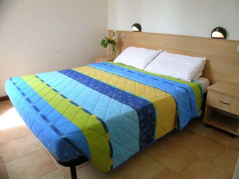Camping Bella Italia In Peschiera Del Garda - Gardasee Apartment Ngoại thất bức ảnh